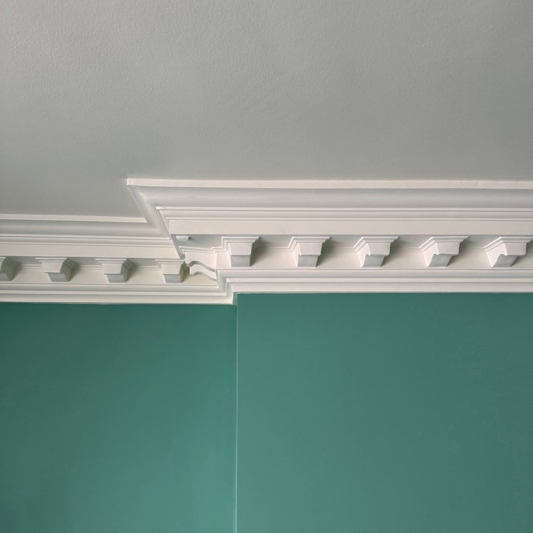 Extra large plaster victorian cornice in green room