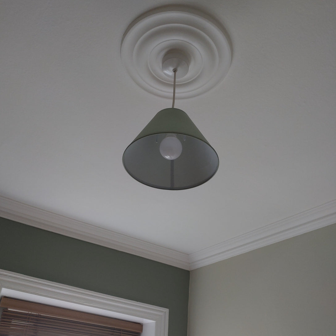 victorian classic plaster cornice shown in green room with ceiling rose