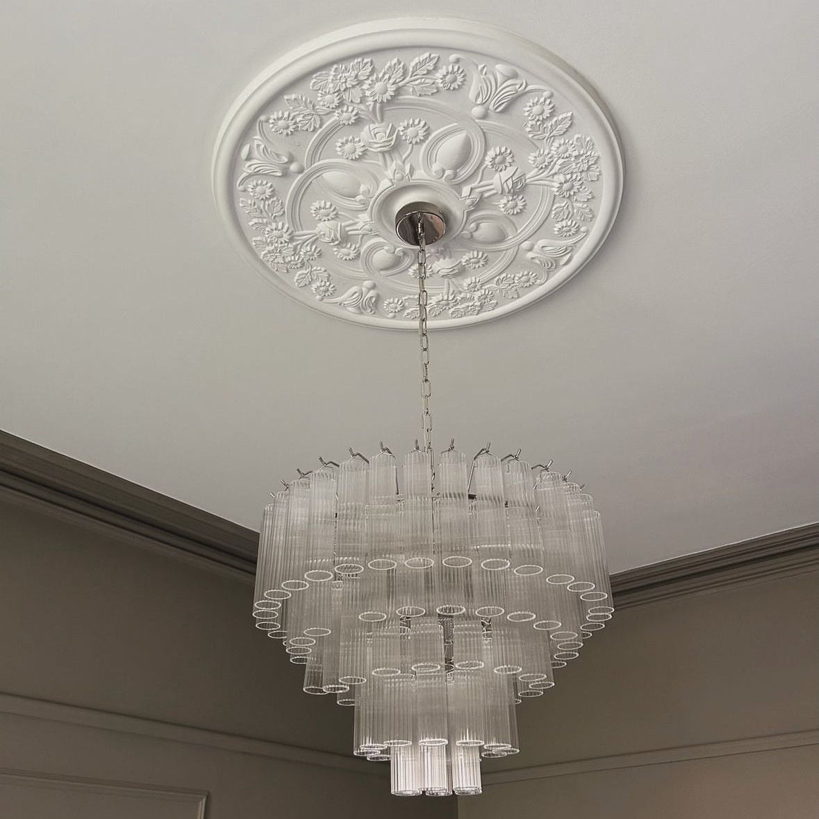 Plaster ceiling victorian ceiling rose painted white
