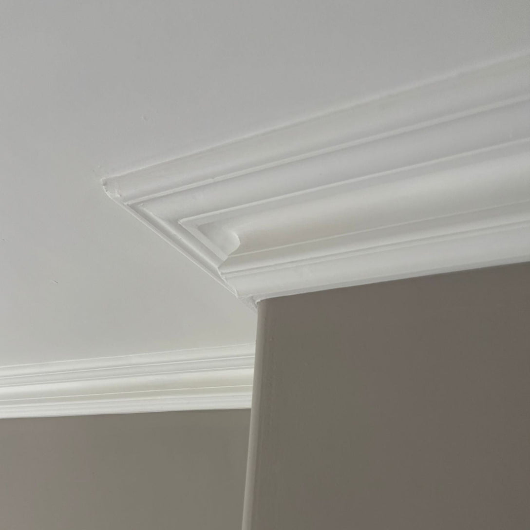 Small Victorian Swan Neck Cornice SPC070 Drop 80mm