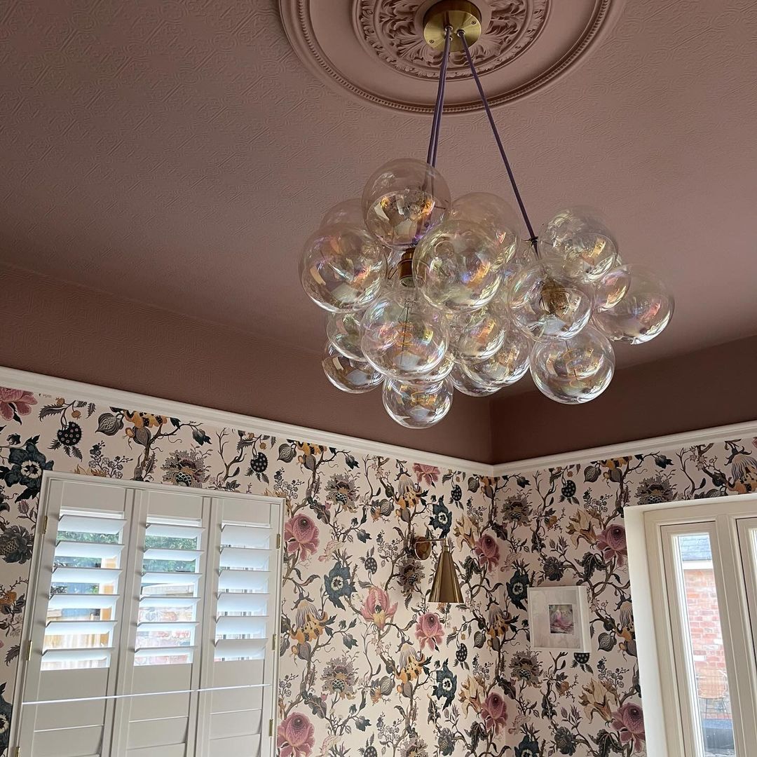 Plaster Ceiling Rose Plain Acanthus 610mm dia. MPR061
