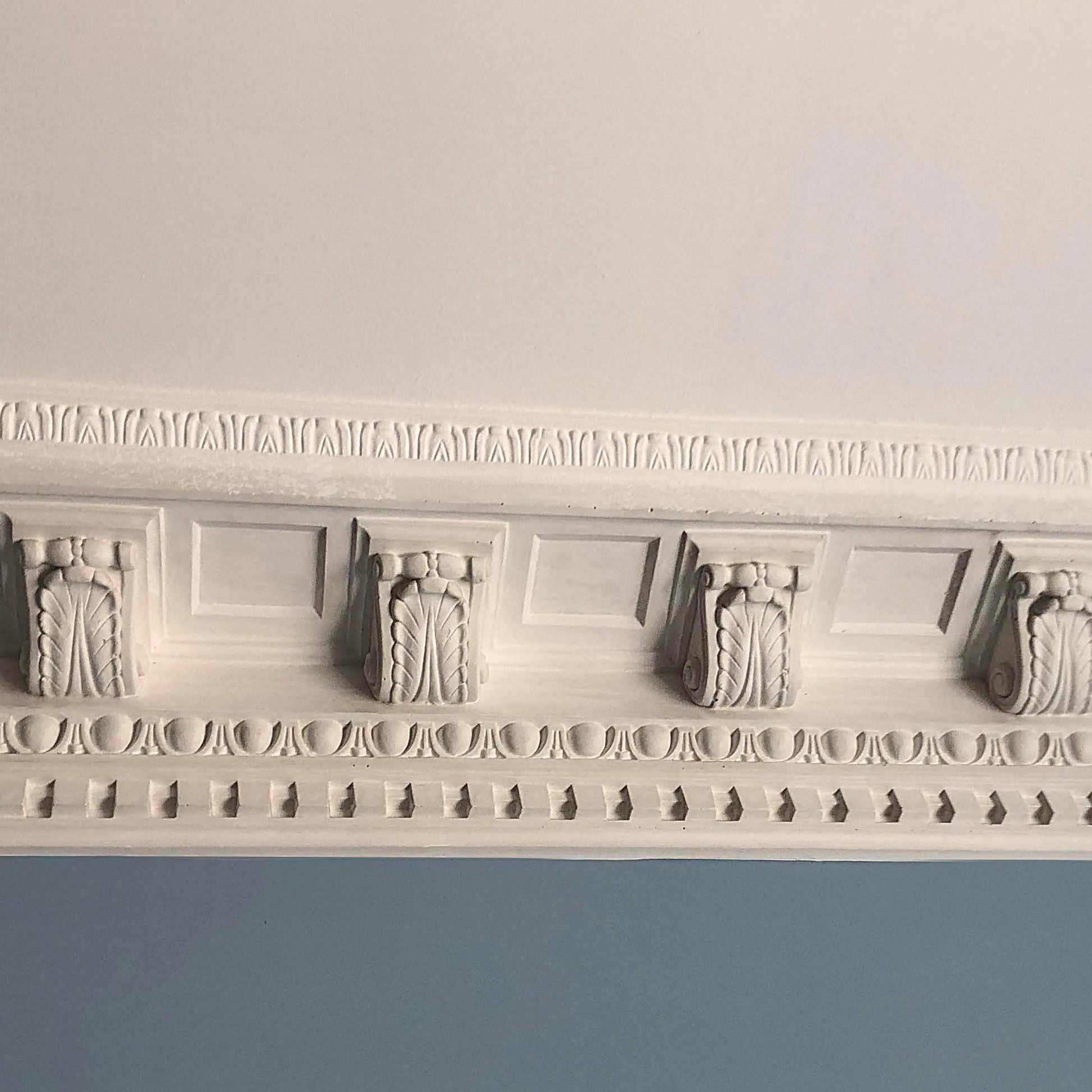 a side view of Plaster Coving Victorian style - 175mm Drop 