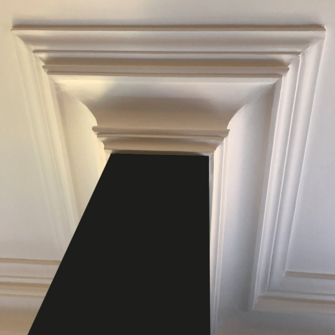 complex portion of Swan Neck Plaster Coving shown with blue wall - 125mm