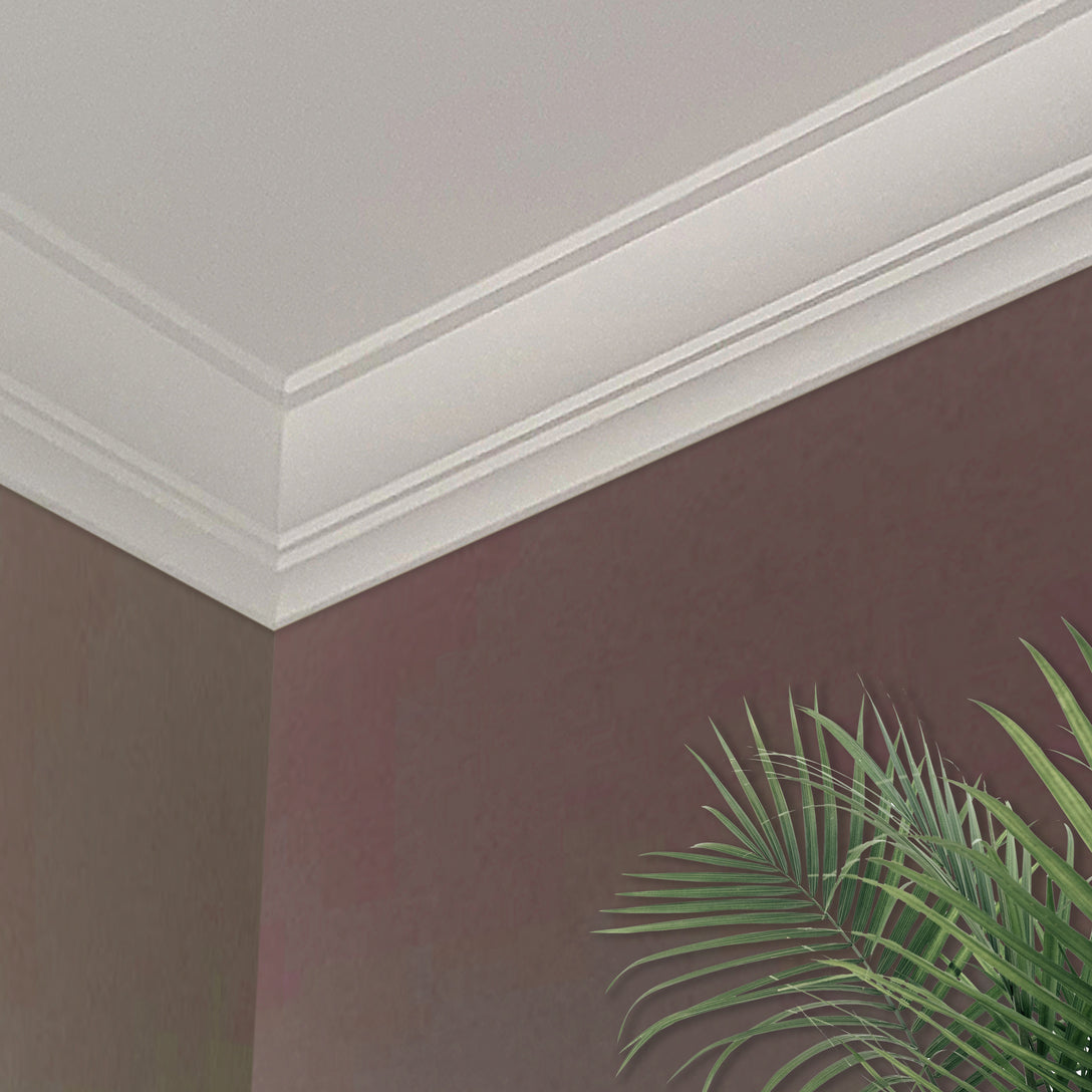 Ogee cornice in living room corner