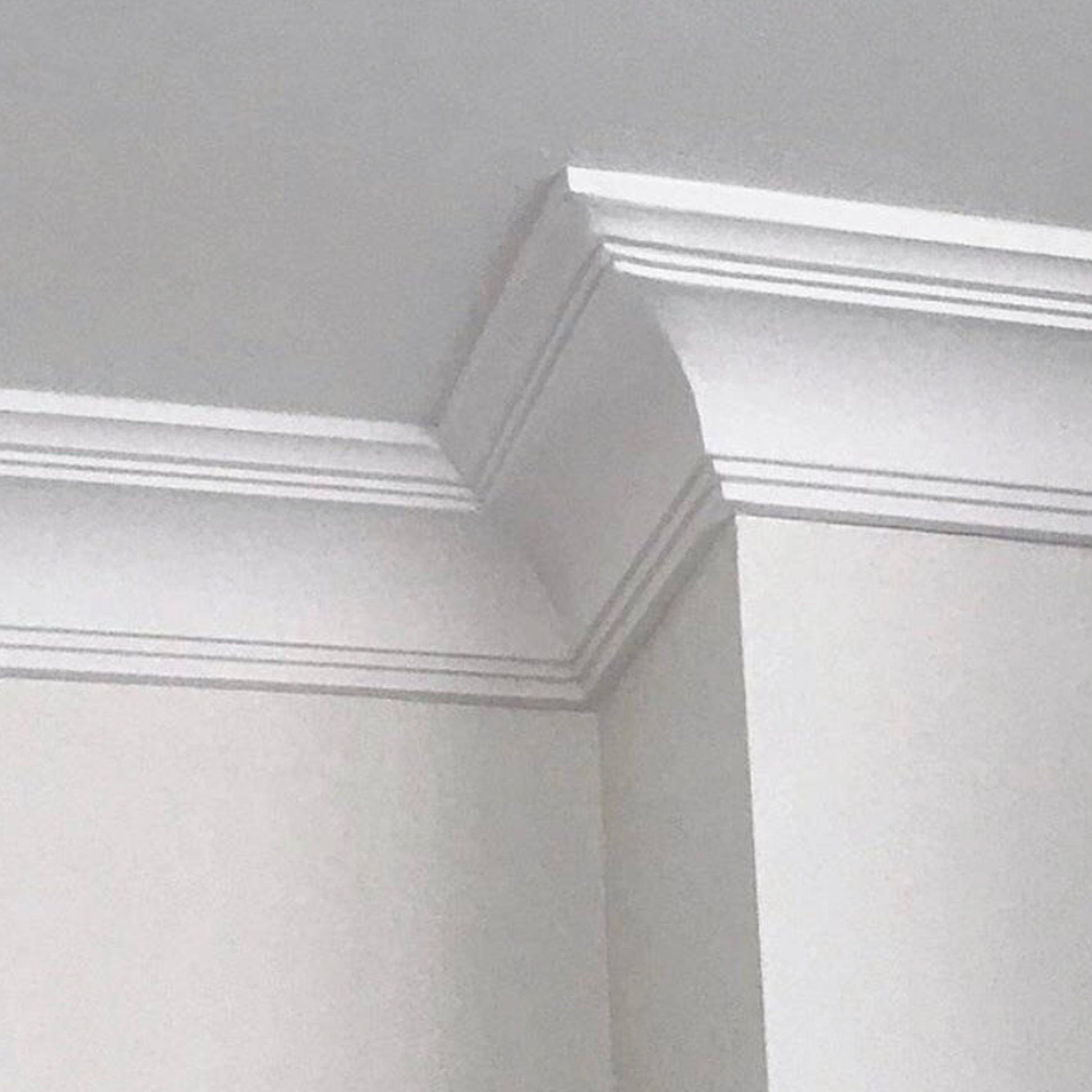 Regency Cove plaster cornice in natural lighting