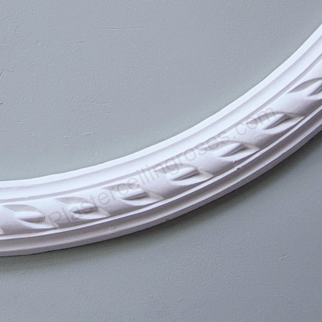 Rope Pattern Plaster Ceiling Rose close-up