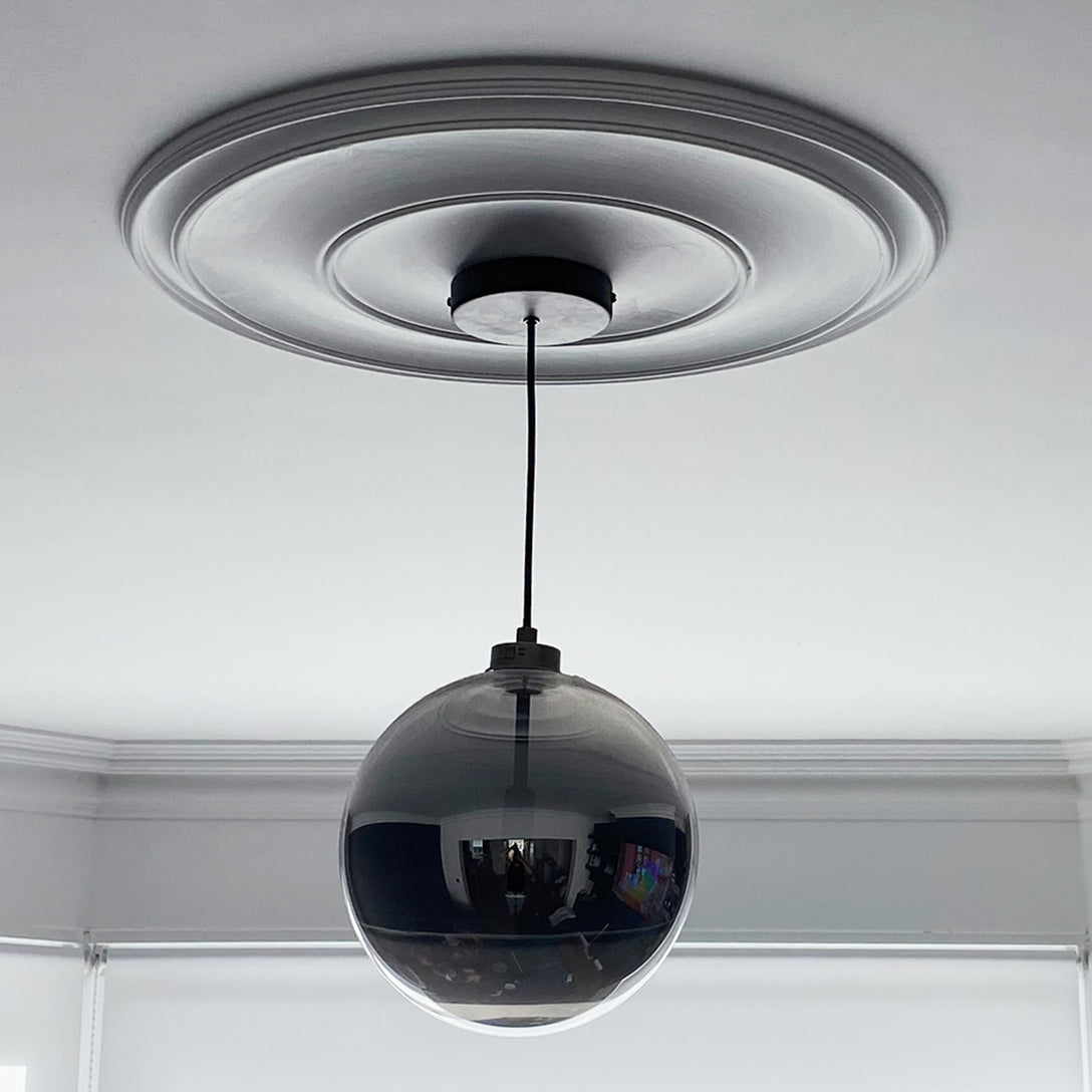 Plain Spun Plaster Ceiling Rose in modern room