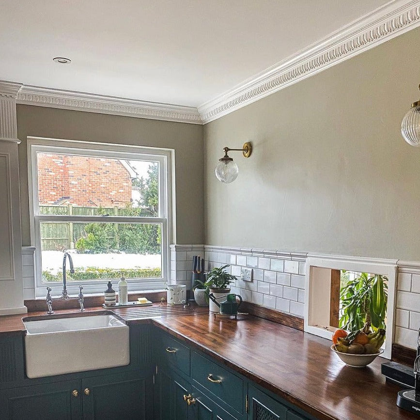 Egg & Dart coving in kitchen