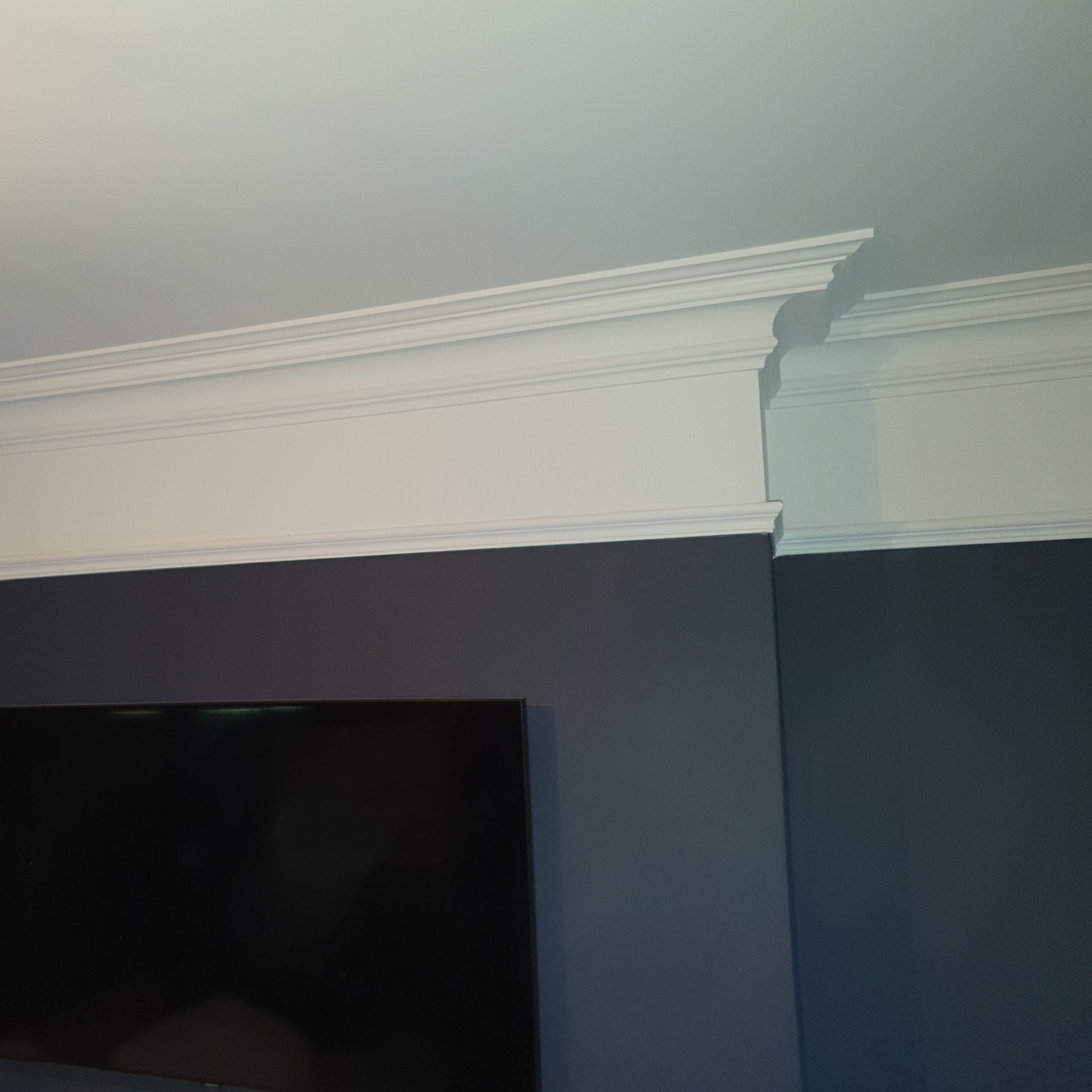 chimney breast with victorian plaster cornice fitted