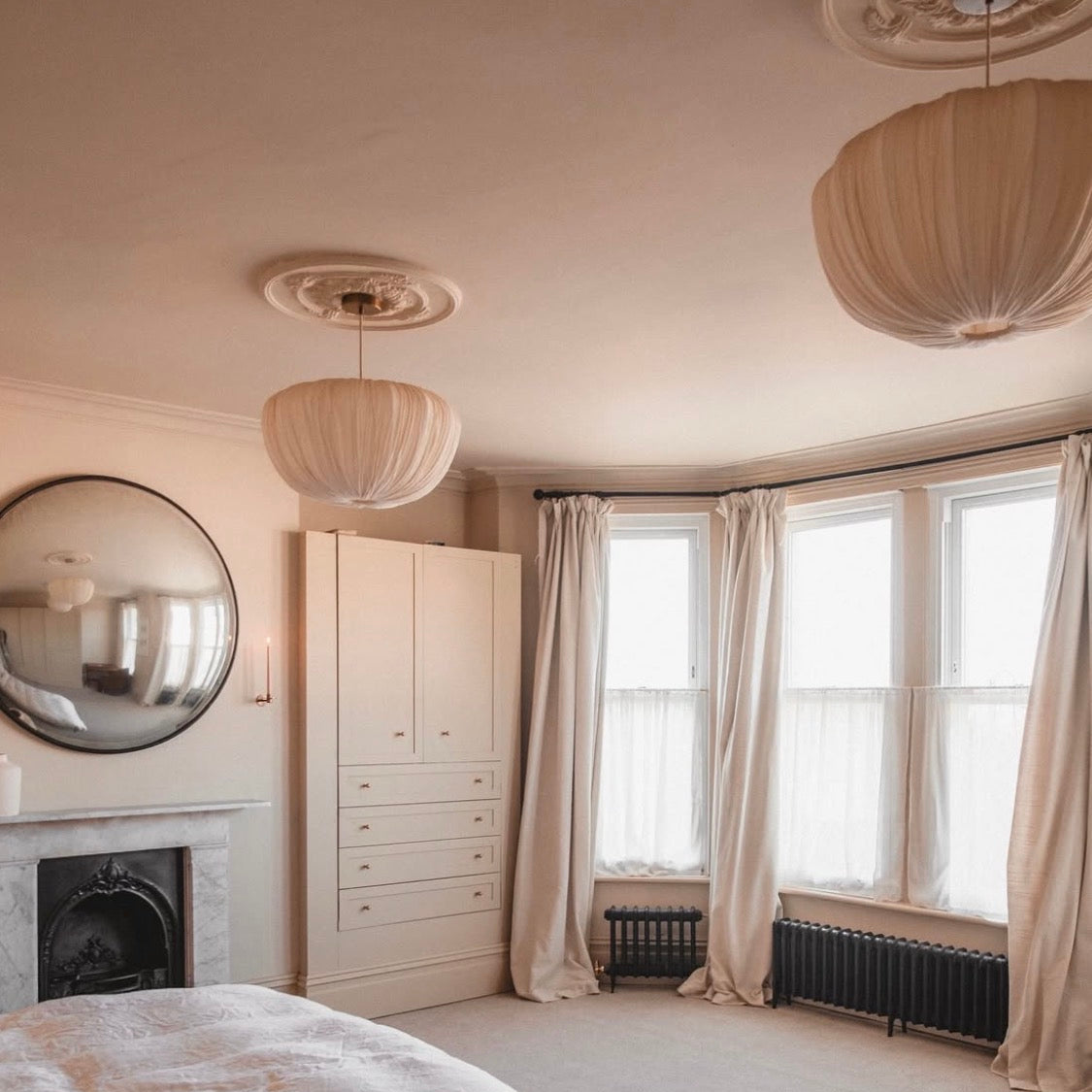 Colour Drenched Plaster Ceiling Rose in Main Bedroom