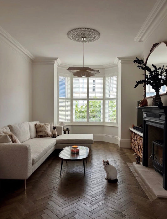 victorian swan neck plaster coving installed in living room