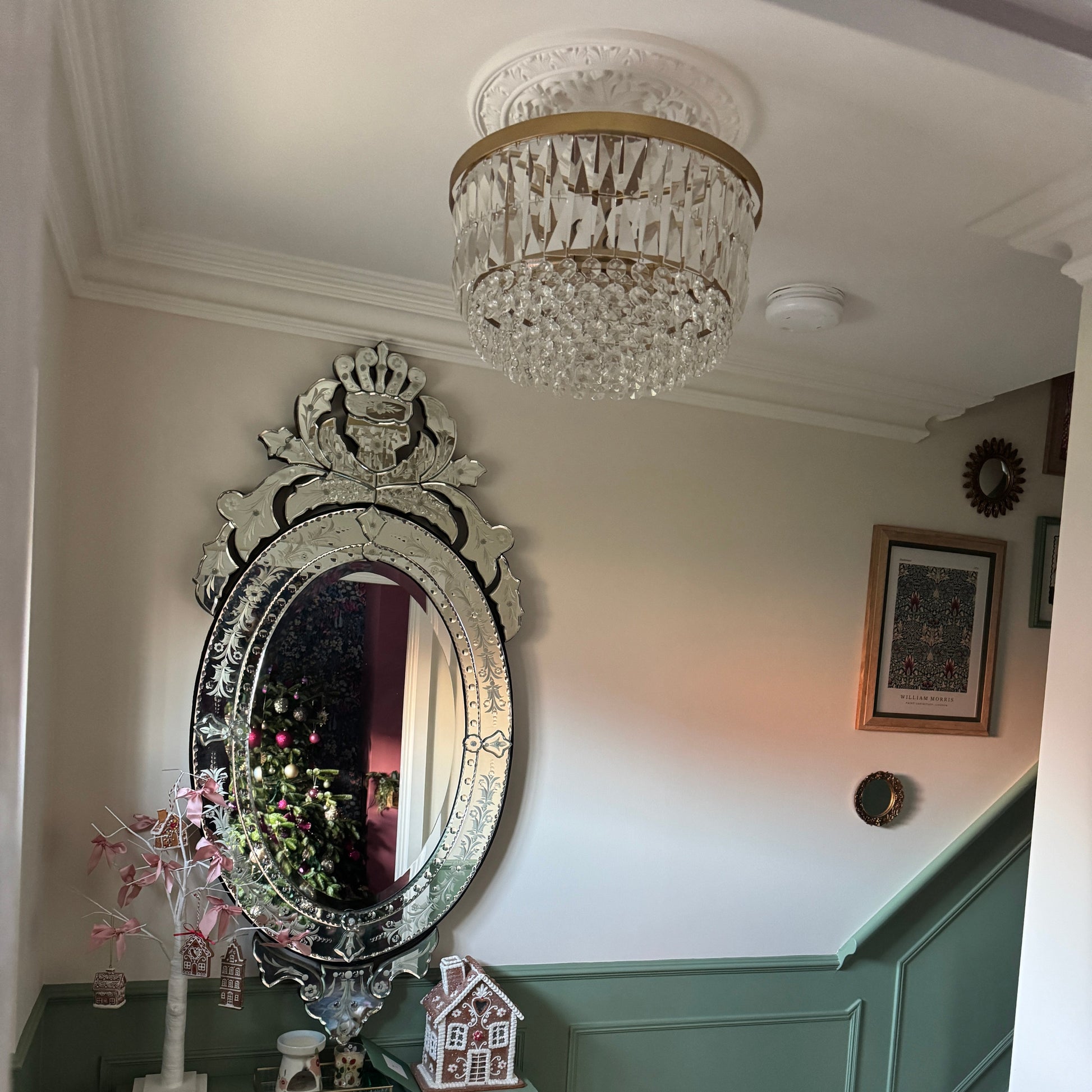 Small Victorian Ceiling Rose in New Build