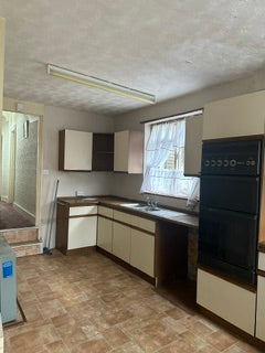 kitchen before coving instillation project