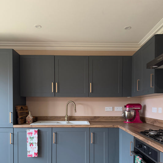 Swan neck plaster coving fitted in kitchen 