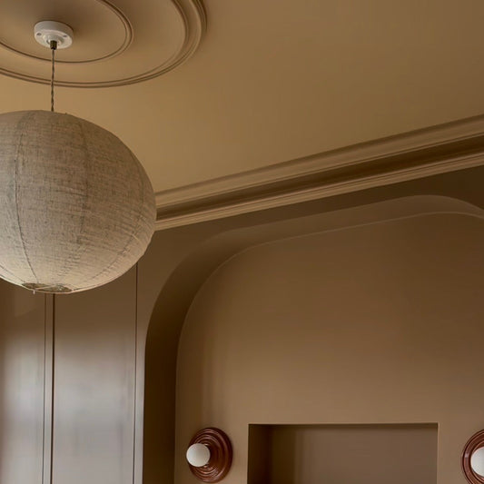 Victorian swan neck coving and plain spun ceiling rose fitted in bedroom