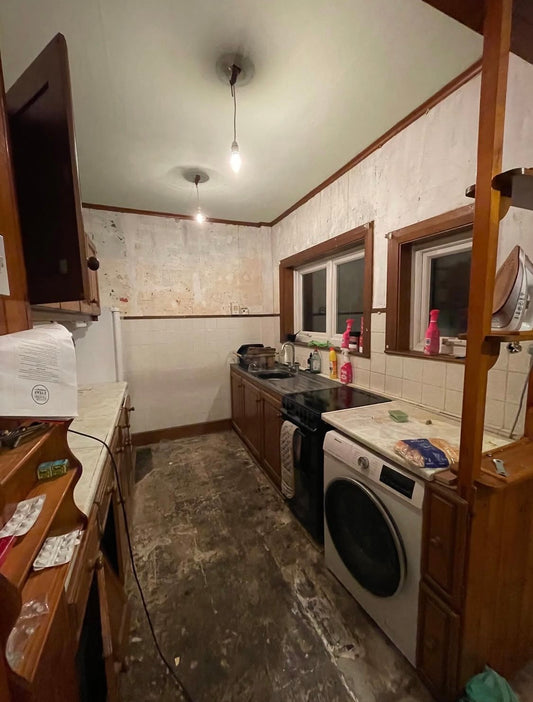 house before renovation and plaster ceiling rose instillation