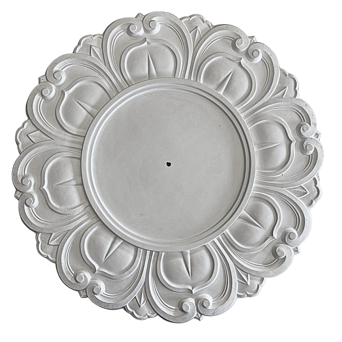 Technical diagram showing ceiling rose diameter: 820mm