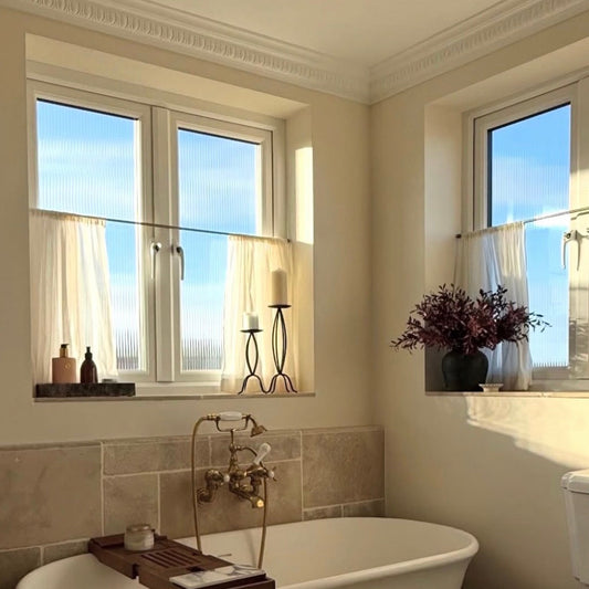 egg and dart coving fitted in bathroom