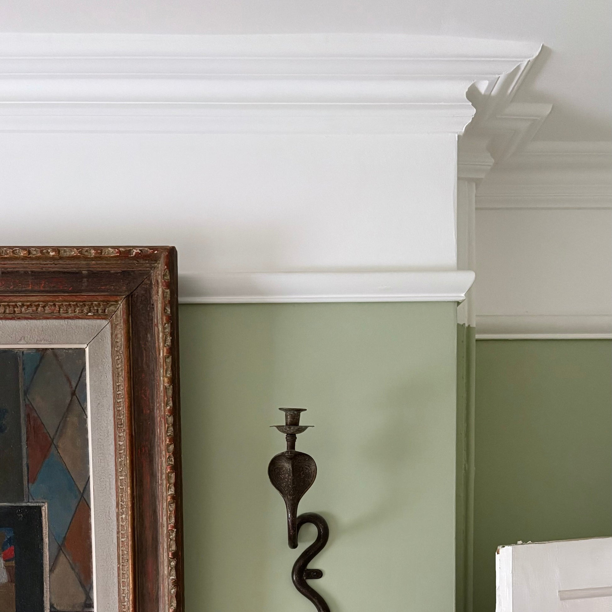 Small Swan Neck Plaster Coving For Bedroom