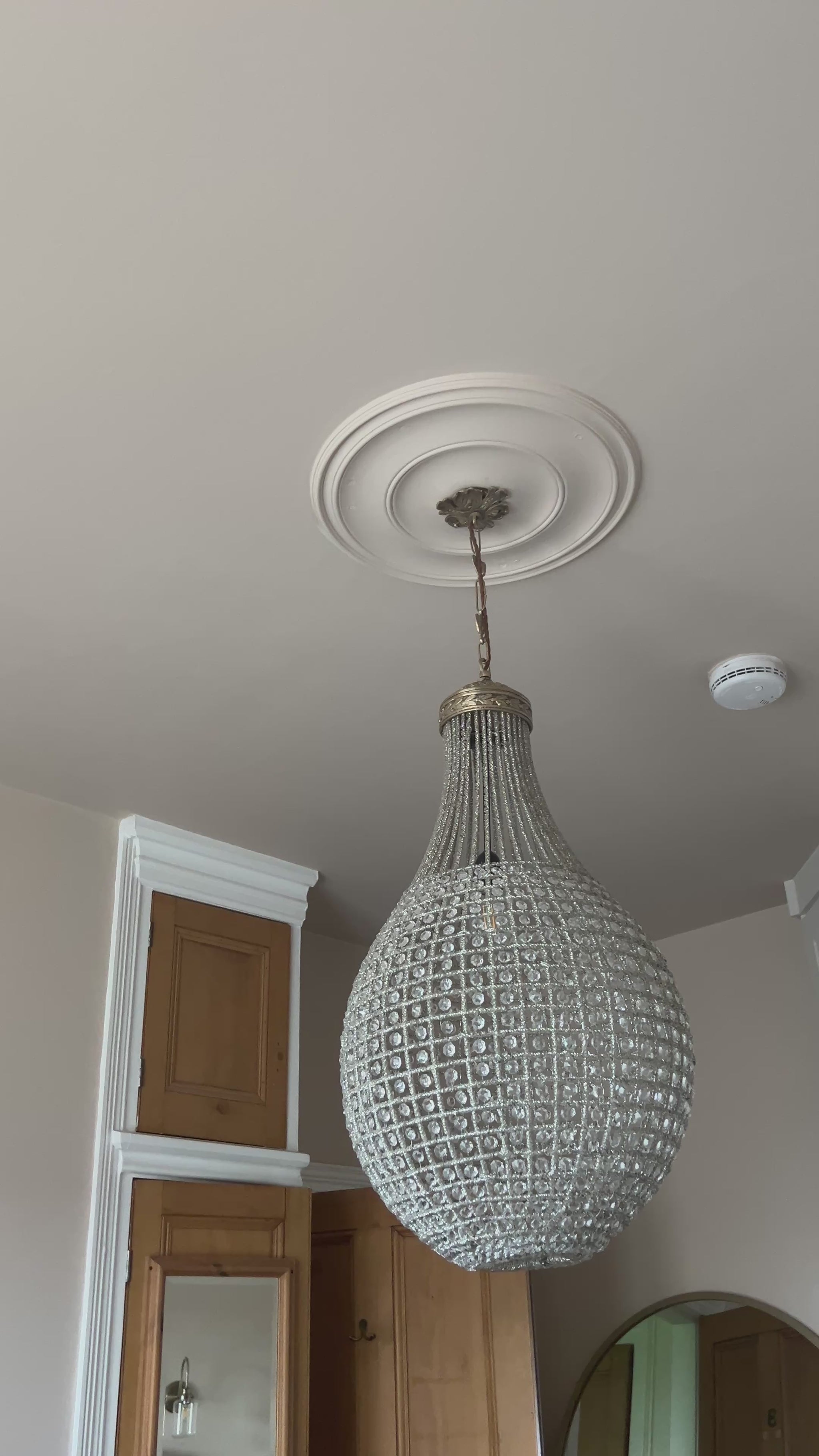 Video Clip of Plain Spun Plaster Ceiling Rose