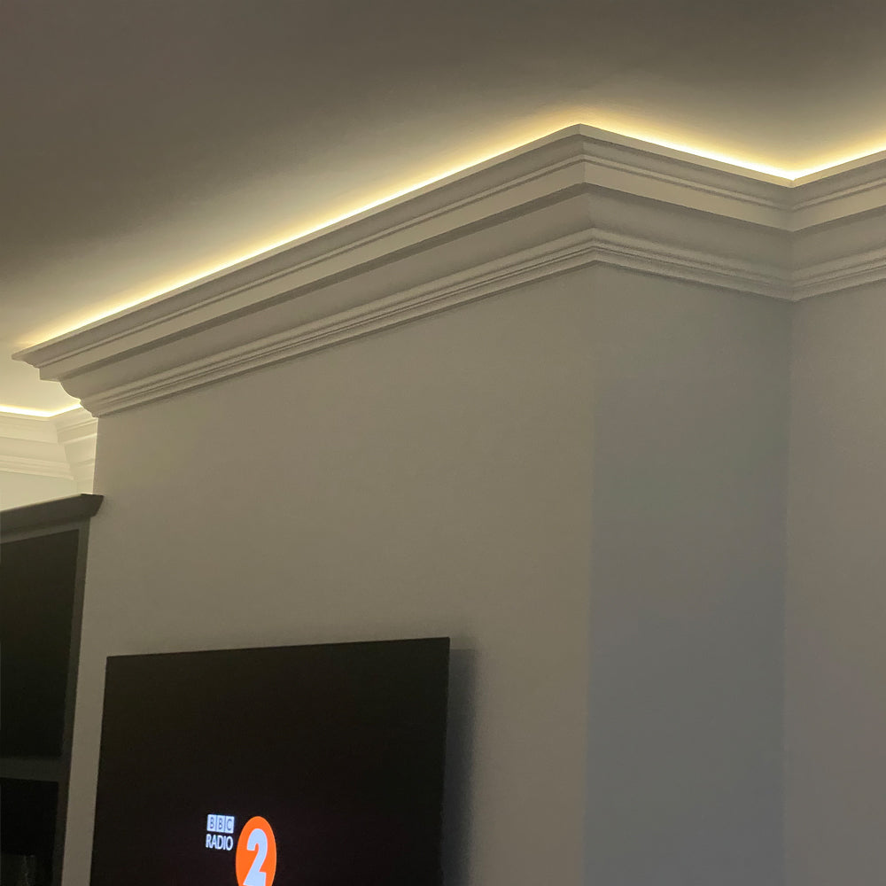 Large Regency cornice in modern-lighting