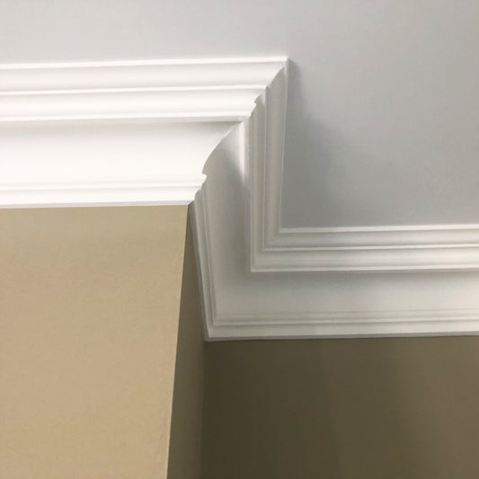 A section of Swan Neck Plaster Coving - 125mm