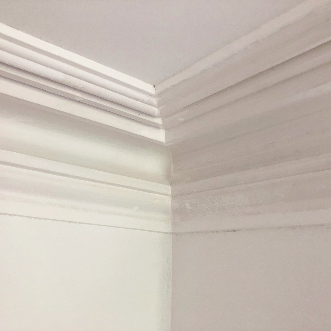 London Swan Neck Coving corner section 150MM