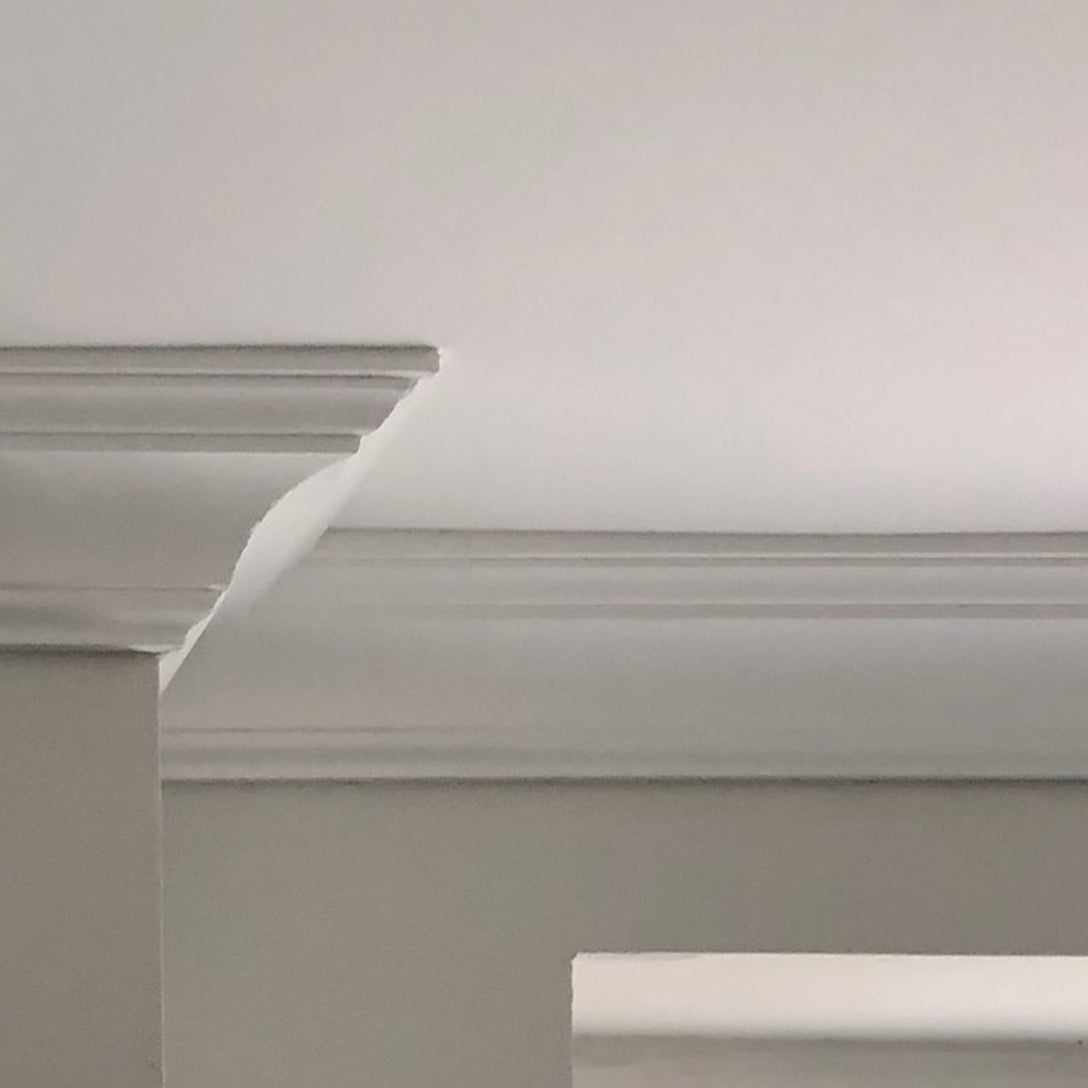 corner section showing Plaster Coving Classic 90mm Drop 