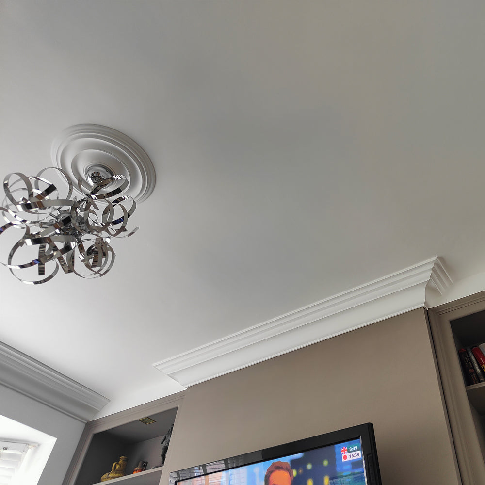 example photo showing victorian plaster coving in modern living room