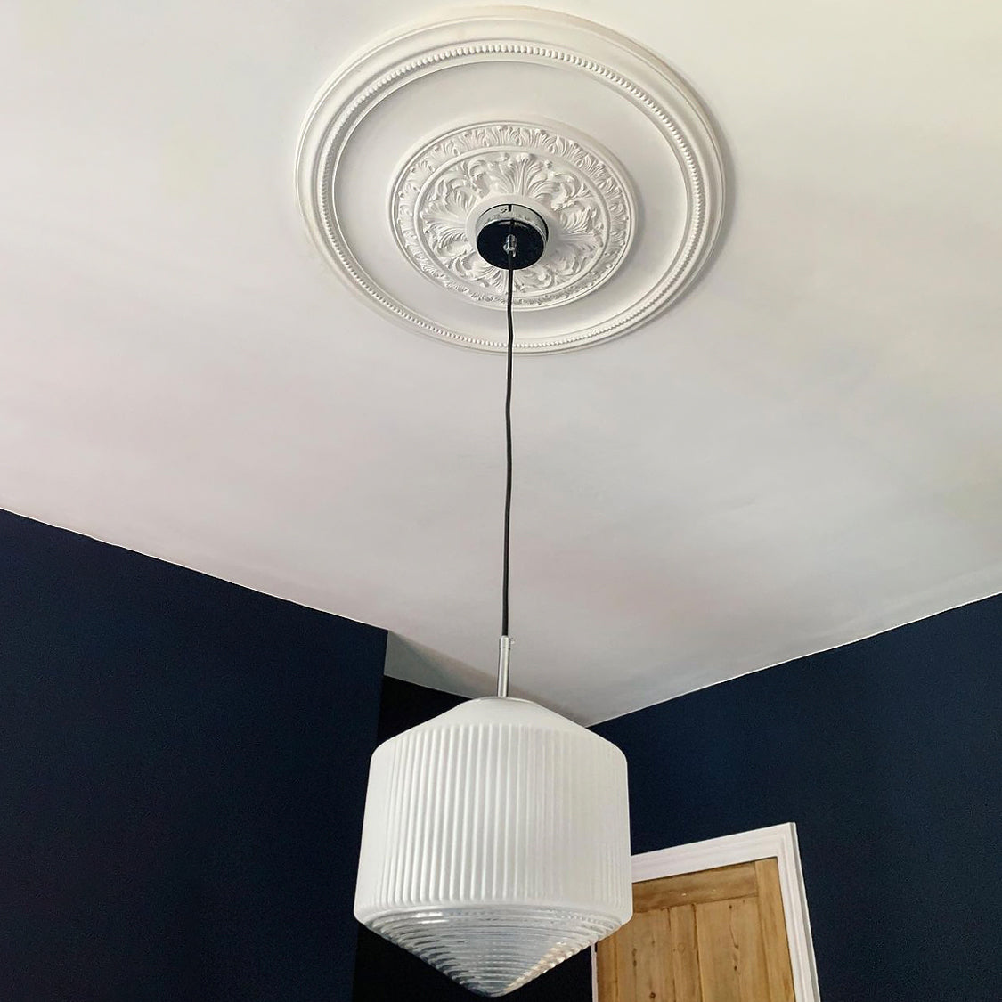 Artex Roses Artex Richmond White Ceiling Rose | Shelly Lighting